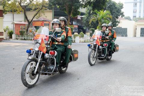 Trên những cung đường mùa Xuân