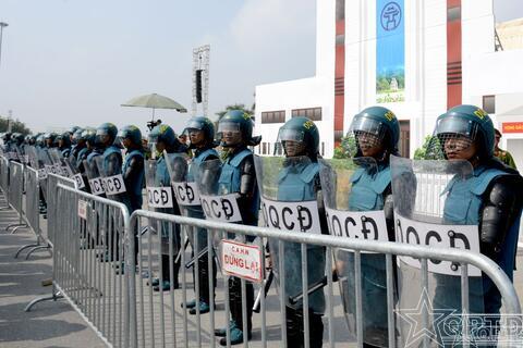 Dân quân tự vệ- bức tường sắt của Tổ quốc