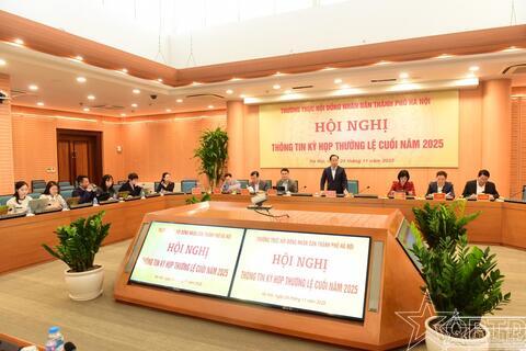 Hội nghị thông tin về kỳ họp thứ 28 của HĐND Thành phố khóa XVI