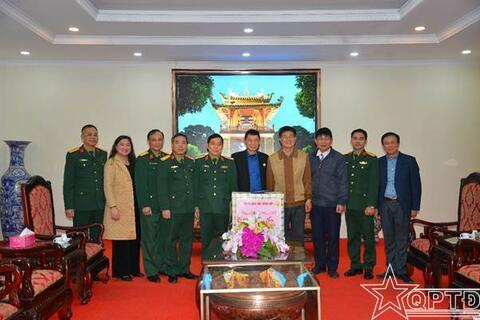 Chúc tết Hội CCB thành phố Hà Nội và Hội Nạn nhân chất độc da cam/dioxin Việt Nam