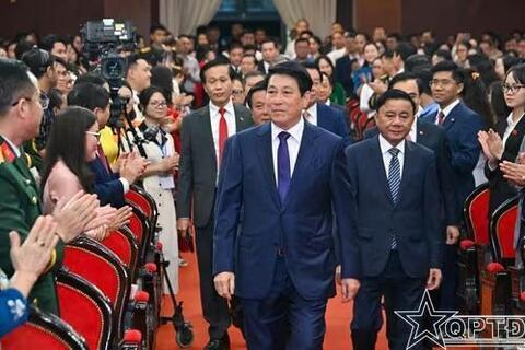 Trao giải Cuộc thi chính luận về bảo vệ nền tảng tư tưởng của Đảng lần thứ 5