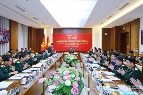 Tiếp tục thúc đẩy phát triển khoa học, công nghệ, đổi mới sáng tạo, chuyển đổi số trong Quân đội