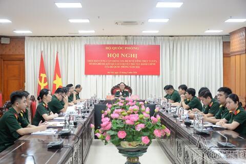 Bộ Quốc phòng: Thúc đẩy cung cấp thông tin, dịch vụ công trực tuyến và số hóa hồ sơ