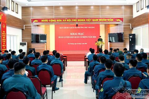 Phường Phú Thượng khai mạc huấn luyện dân quân cơ động năm 2026