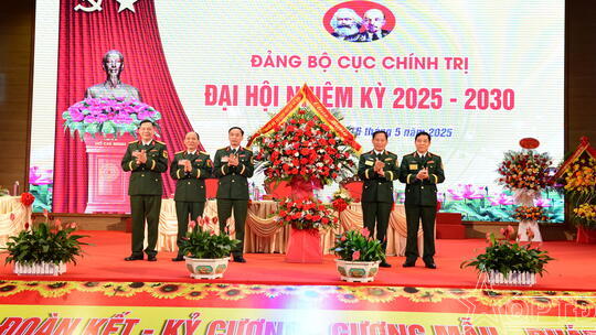 <a href="/quoc-phong-an-ninh/cong-tac-dang-cong-tac-chinh-tri" title="Công tác Đảng - Công tác Chính trị" rel="dofollow">Công tác Đảng - Công tác Chính trị</a>