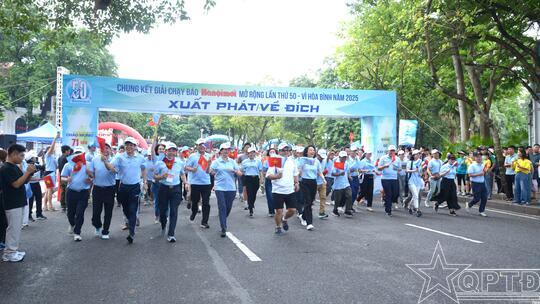 <a href="/thoi-su-chinh-tri" title="Thời sự-Chính trị" rel="dofollow">Thời sự-Chính trị</a>