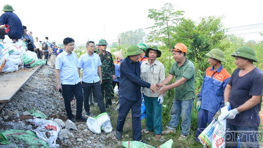<a href="/thoi-su-chinh-tri" title="Thời sự-Chính trị" rel="dofollow">Thời sự-Chính trị</a>