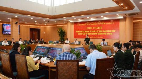 <a href="/quoc-phong-an-ninh/hau-phuong-quan-doi2" title="Hậu phương quân đội" rel="dofollow">Hậu phương quân đội</a>