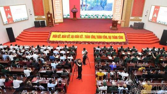 <a href="/thoi-su-chinh-tri/quan-doi" title="Quân đội" rel="dofollow">Quân đội</a>
