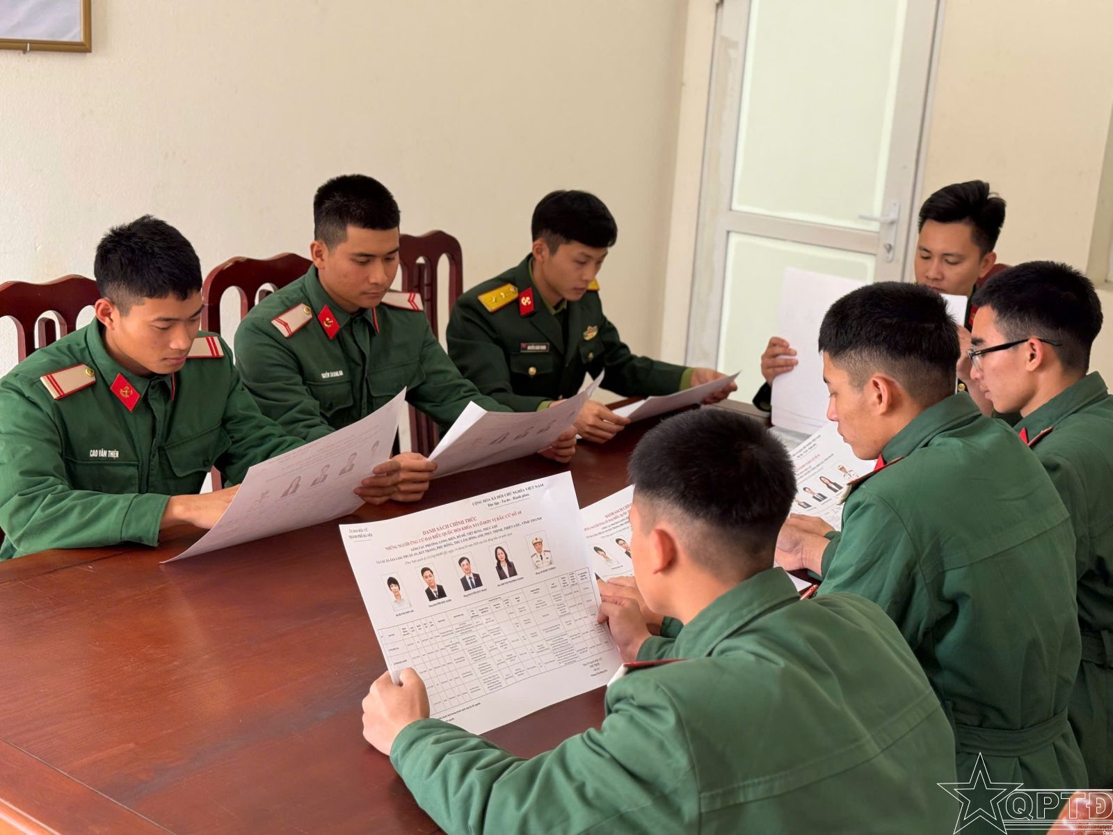 <a href="/thoi-su-chinh-tri" title="Thời sự-Chính trị" rel="dofollow">Thời sự-Chính trị</a>