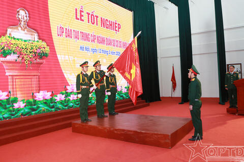 Trường Quân sự Bộ Tư lệnh Thủ đô Hà Nội: 27 học viên tốt nghiệp đào tạo trung cấp ngành quân sự cơ sở