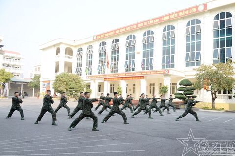 Đặc công Thủ đô vững chuyên môn, giỏi võ thuật