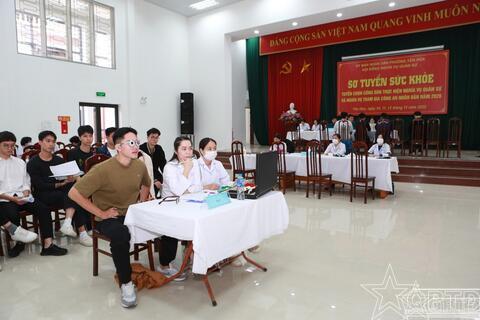 Phường Yên Hoà chặt chẽ, công bằng trong khám sơ tuyển NVQS