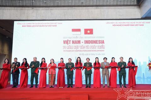 Triển lãm “Việt Nam - Indonesia: 70 năm hợp tác và phát triển”