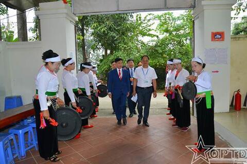 Rộn ràng ngày hội non sông nơi miền sơn cước Yên Bài