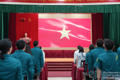Hội nghị công bố quyết định kết nạp dân quân năm thứ nhất năm 2026