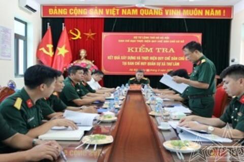 Tích cực phát huy dân chủ để tăng cường đoàn kết cán binh