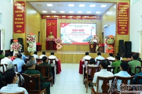 Xã Bát Tràng tổ chức Gặp mặt kỷ niệm 80 năm Ngày truyền thống Lực lượng vũ trang Thủ đô Hà Nội