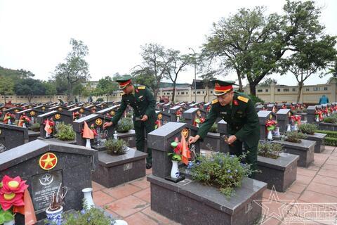 Ban CHPTKV3-Hồng Hà hành quân dã ngoại làm công tác dân vận