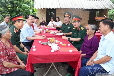 Khởi công xây dựng nhà tình nghĩa tặng gia đình liệt sĩ tại xã Quảng Oai