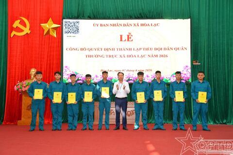 Xã Hòa Lạc thành lập Tiểu đội Dân quân thường trực