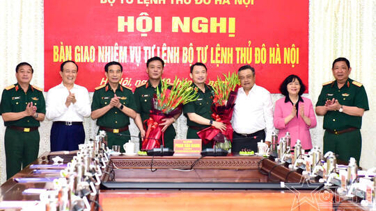 <a href="/thoi-su-chinh-tri/quan-doi" title="Quân đội" rel="dofollow">Quân đội</a>