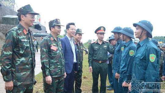 <a href="/quoc-phong-an-ninh/huan-luyen-sscd" title="Huấn luyện SSCĐ" rel="dofollow">Huấn luyện SSCĐ</a>