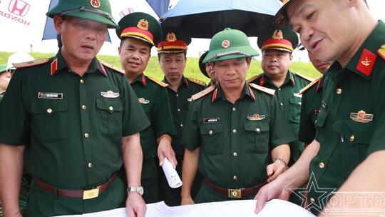 <a href="/quoc-phong-an-ninh/hau-can" title="Hậu cần" rel="dofollow">Hậu cần</a>