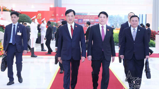 <a href="/thoi-su-chinh-tri" title="Thời sự-Chính trị" rel="dofollow">Thời sự-Chính trị</a>