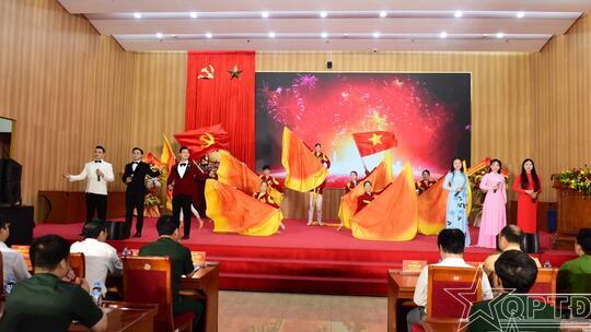 <a href="/thoi-su-chinh-tri" title="Thời sự-Chính trị" rel="dofollow">Thời sự-Chính trị</a>