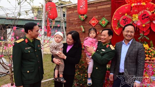 <a href="/quoc-phong-an-ninh/hau-phuong-quan-doi2" title="Hậu phương quân đội" rel="dofollow">Hậu phương quân đội</a>