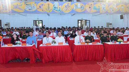 <a href="/quoc-phong-an-ninh/giao-duc-quoc-phong-va-an-ninh" title="Giáo dục Quốc phòng và An ninh" rel="dofollow">Giáo dục Quốc phòng và An ninh</a>