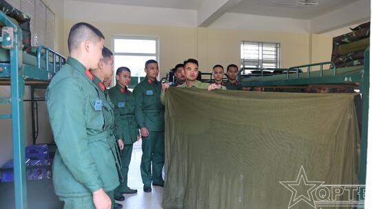 <a href="/quoc-phong-an-ninh/cong-tac-dang-cong-tac-chinh-tri" title="Công tác Đảng - Công tác Chính trị" rel="dofollow">Công tác Đảng - Công tác Chính trị</a>