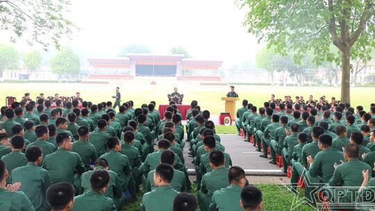<a href="/quoc-phong-an-ninh" title="Quốc phòng-An ninh" rel="dofollow">Quốc phòng-An ninh</a>