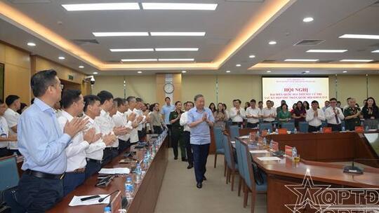 <a href="/thoi-su-chinh-tri/thanh-pho-ha-noi" title="Thành phố Hà Nội" rel="dofollow">Thành phố Hà Nội</a>
