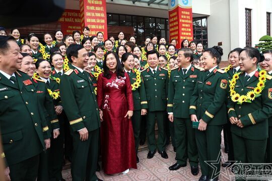 Nổi bật
